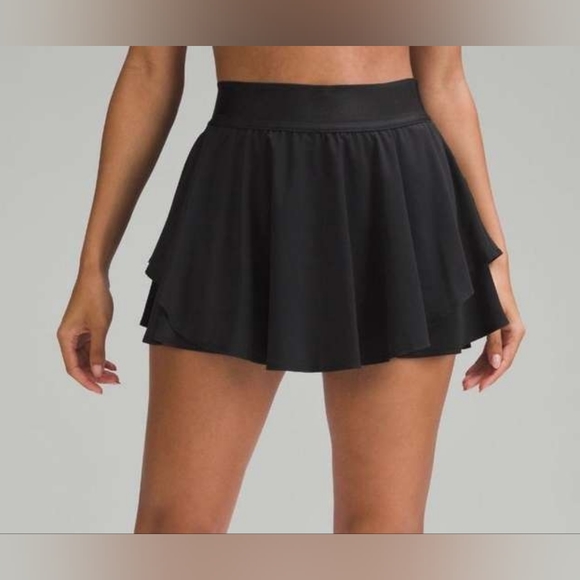 lululemon athletica Pants - Lululemon Black Court Rival High Rise Skort Size 16